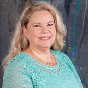 Meet your Posher, Shelley